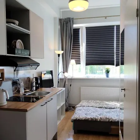 Apartament Cozy With Free Parking! Parnawa